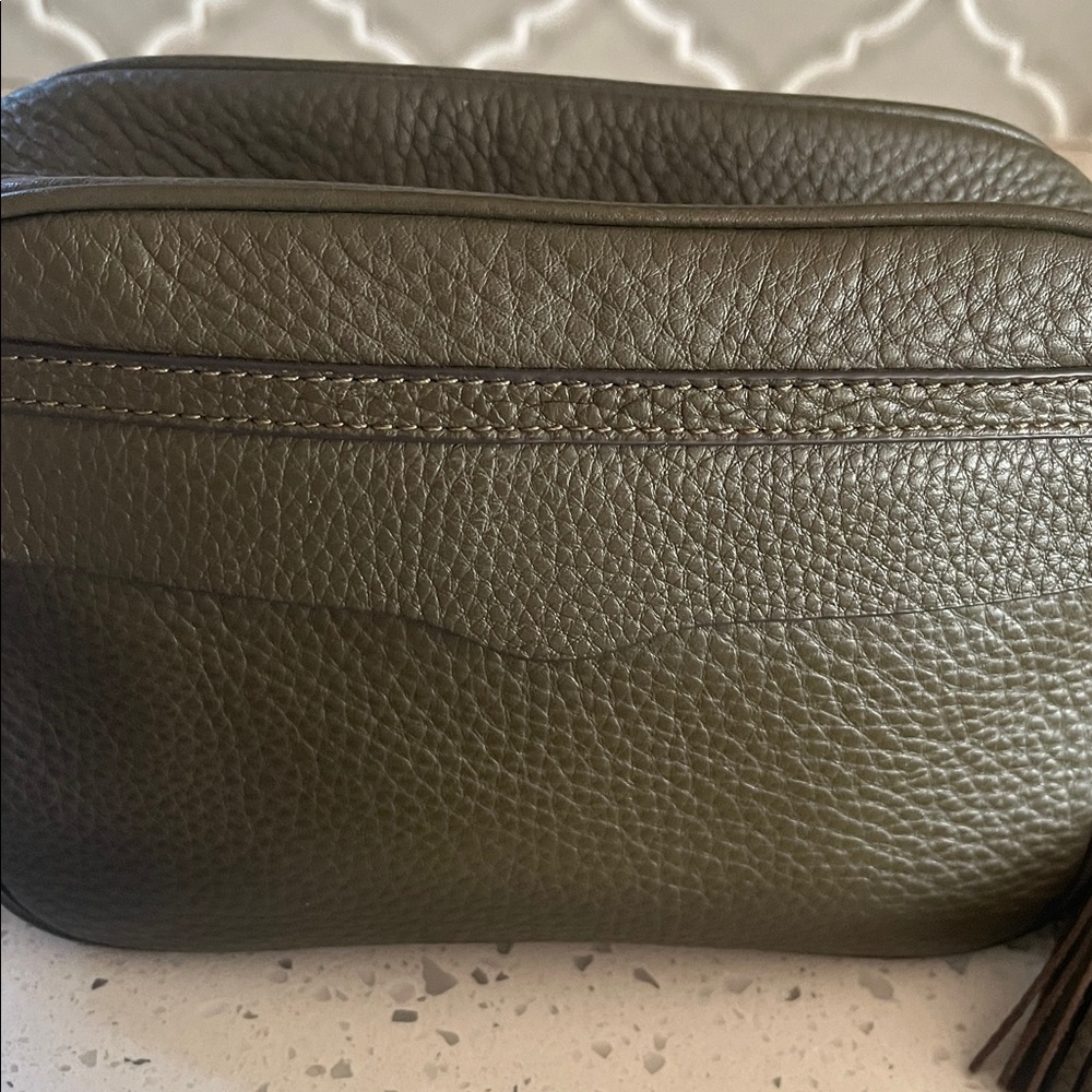 Rebecca Minkoff Dark Green Bag Bryn Leather Camera Bag with Guitar Strap - Picture 2 of 6